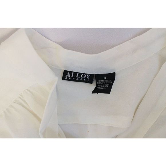 Alloy White Sheer Hi Lo Blouse Size S - Picture 2 of 6